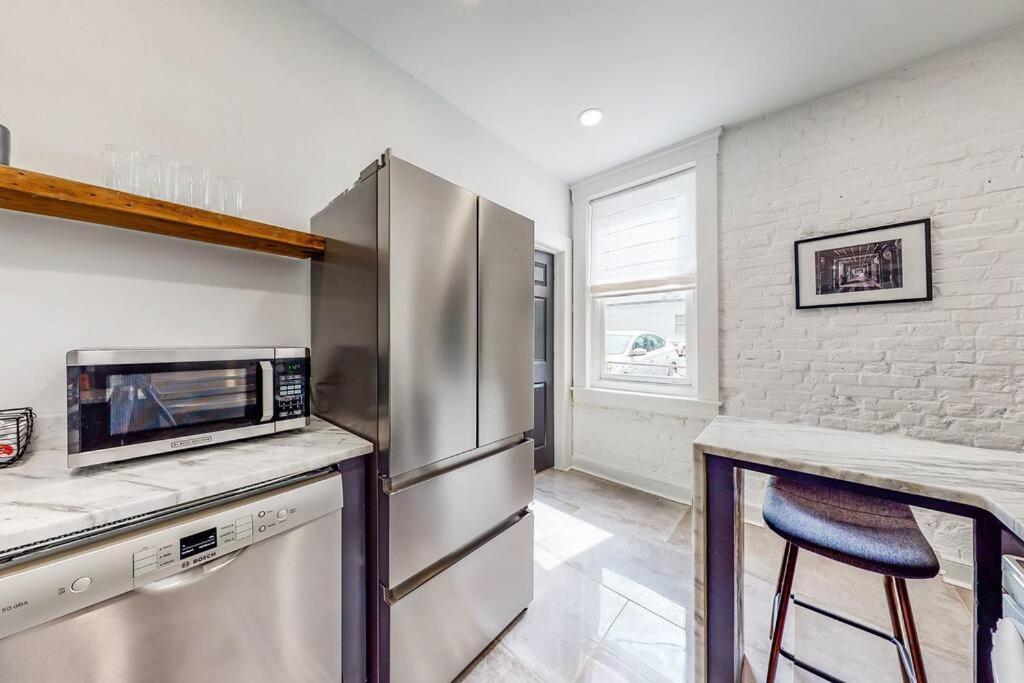 Luxury 8 Bed/4 Ba Nulu Home Private Yard/Parking Louisville Exterior foto